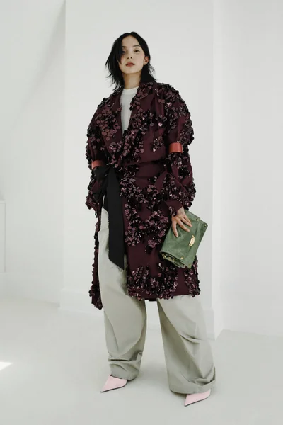 Look 27